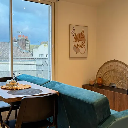 La Terrasse Du Havre * ル・アーヴル